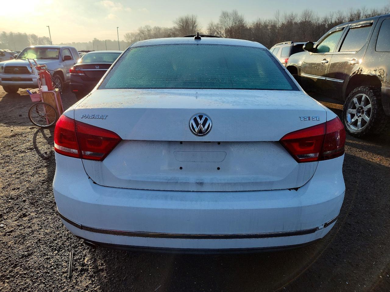 2015 Volkswagen Passat Se - Image 6