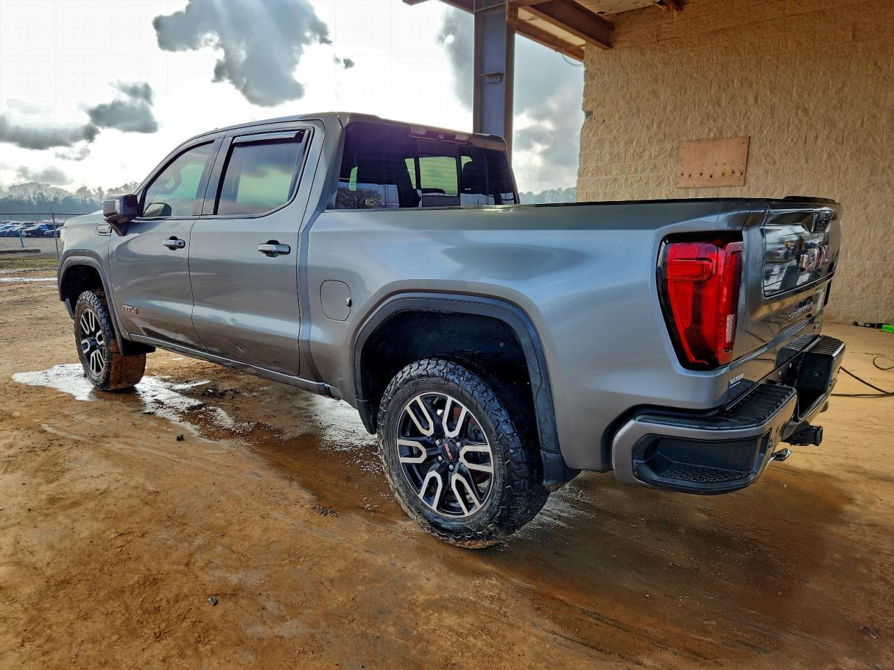 2019 GMC Sierra K1500 At4 - Фото 2