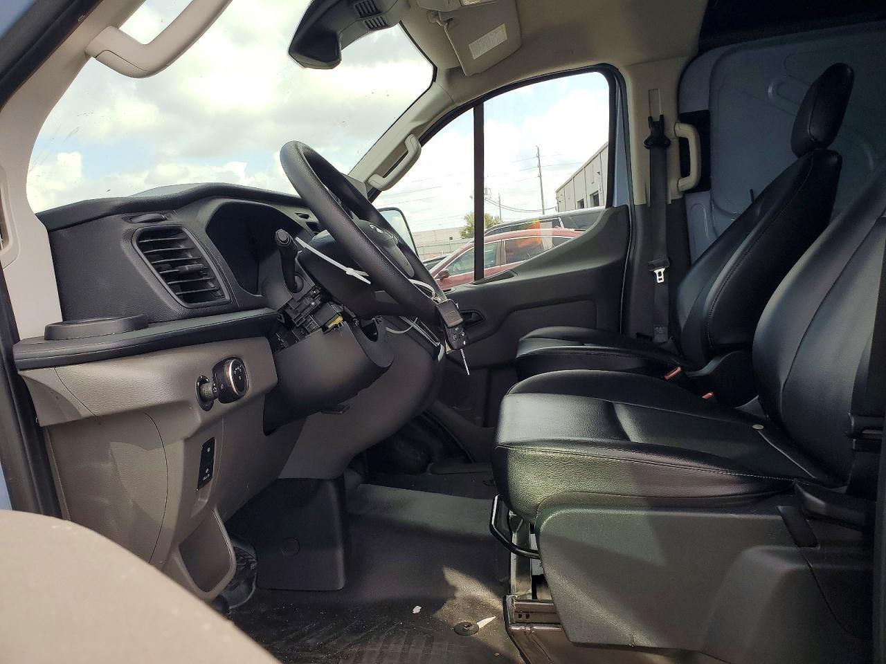 2023 Ford Transit T-150 - Фото 7