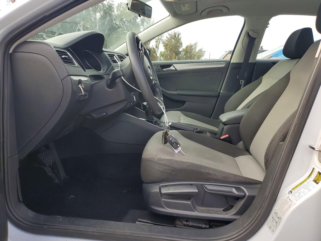 2017 Volkswagen Jetta S - Фото 7