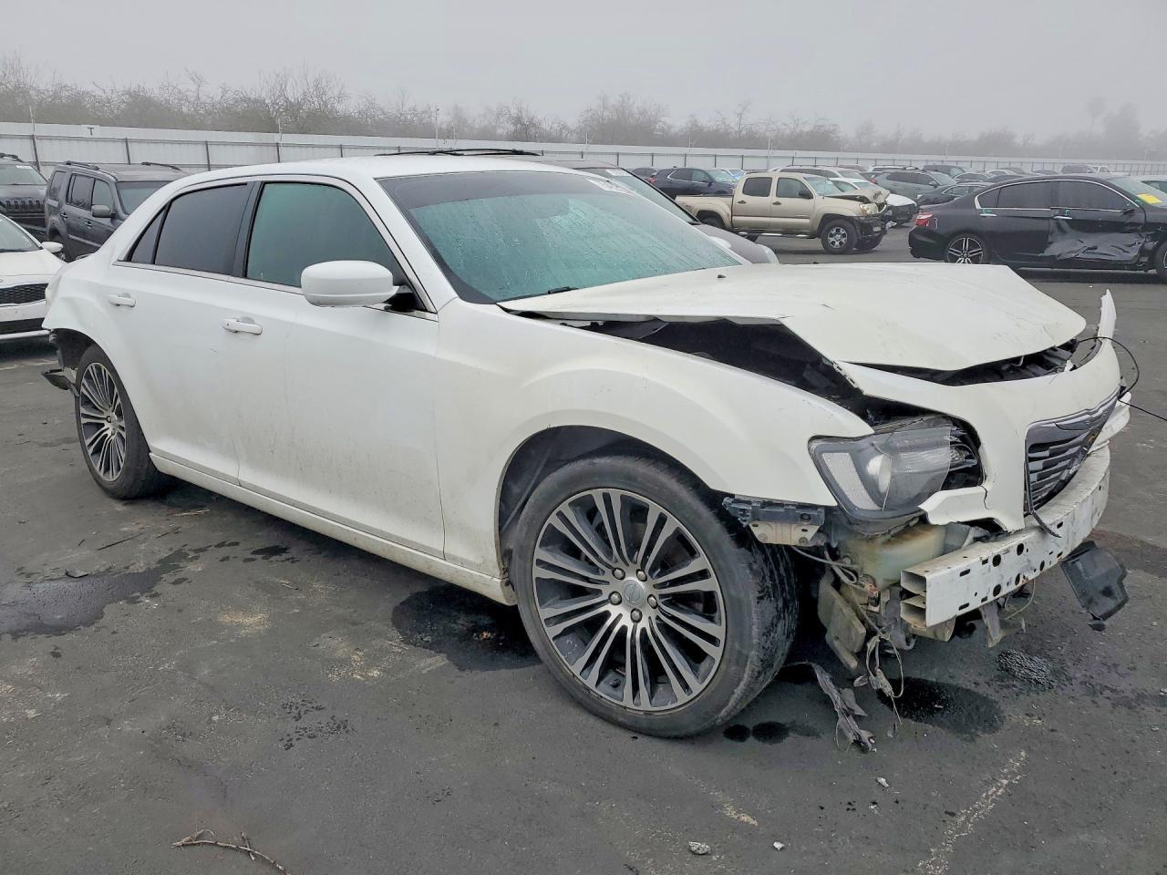 2012 Chrysler 300 S - Фото 4