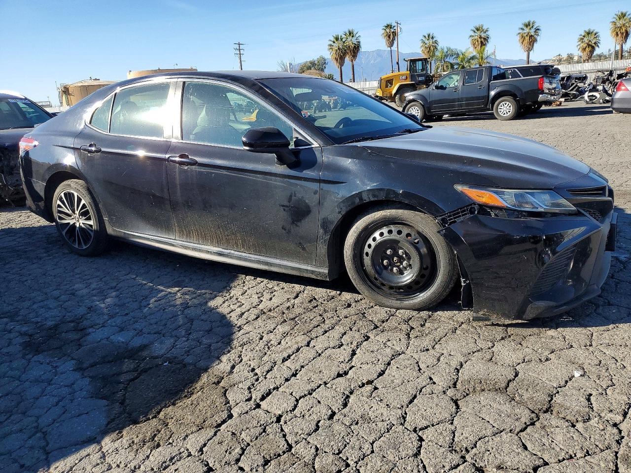 2018 Toyota Camry L - Фото 4