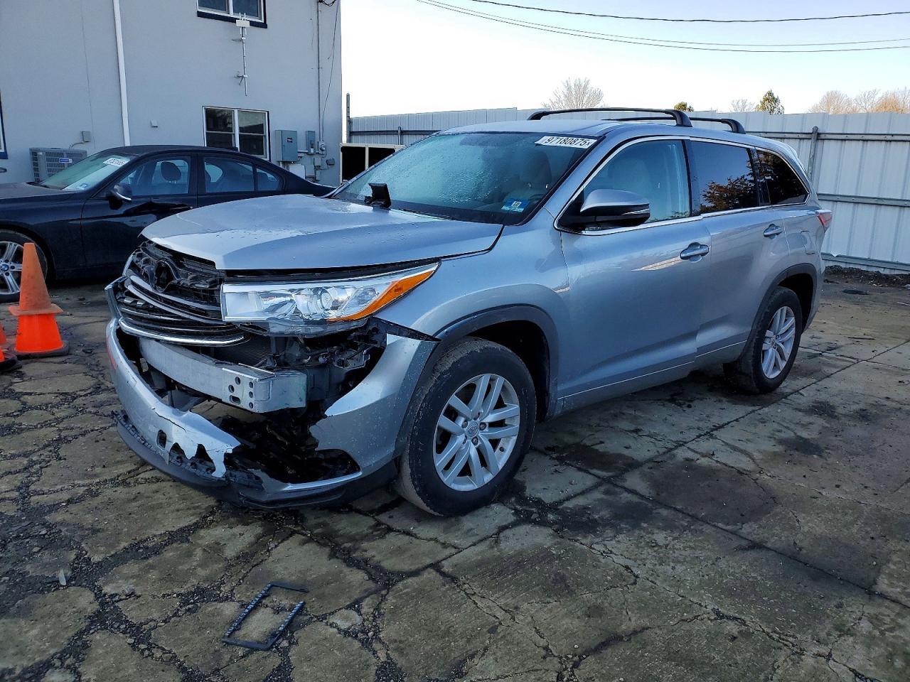 2015 Toyota Highlander Le