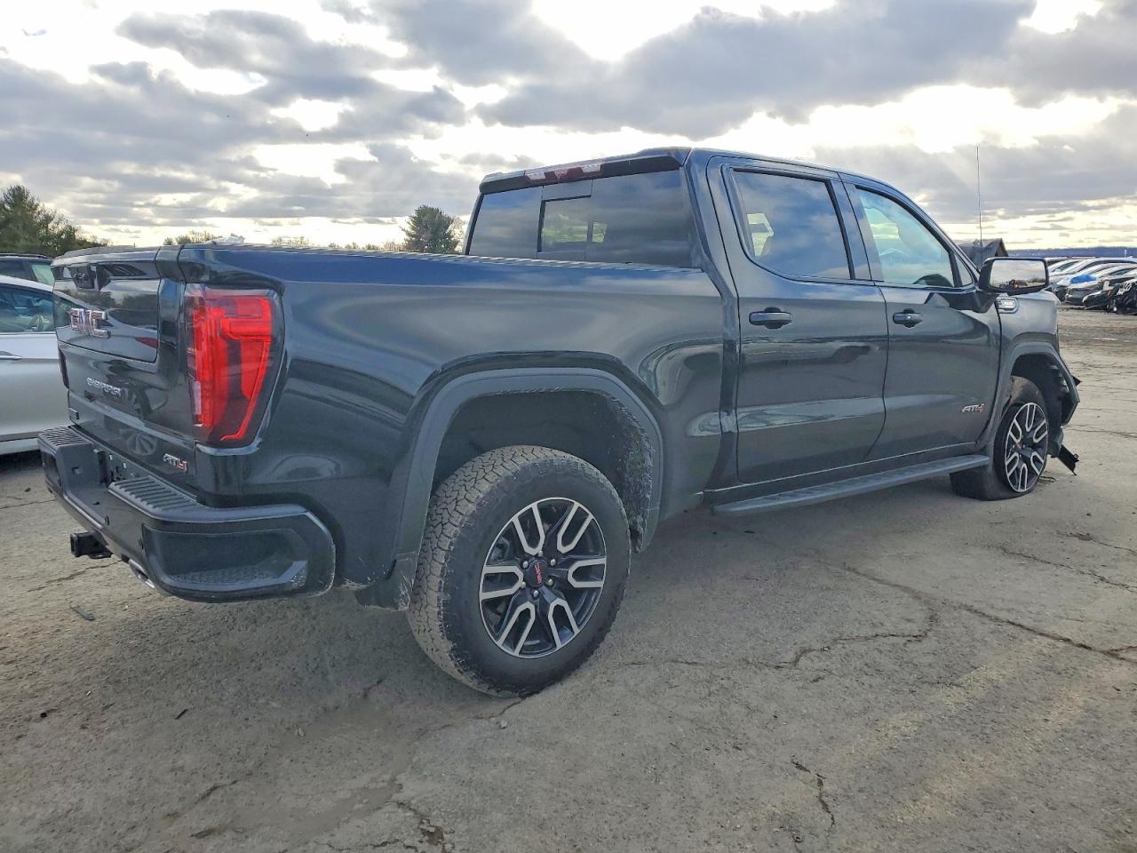 2025 GMC Sierra K1500 At4 - Image 3