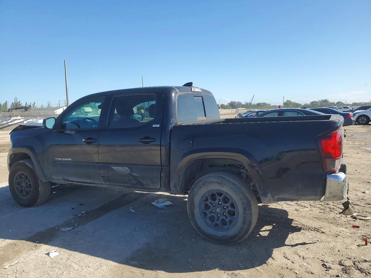 2021 Toyota Tacoma Double Cab - Image 2