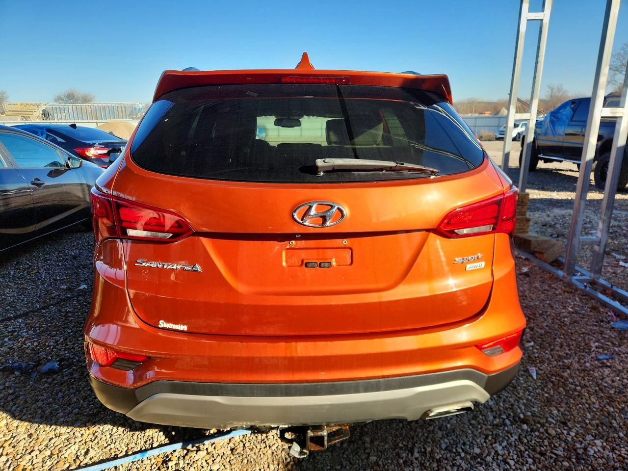 2018 Hyundai Santa Fe Sport 2.4L - Image 6