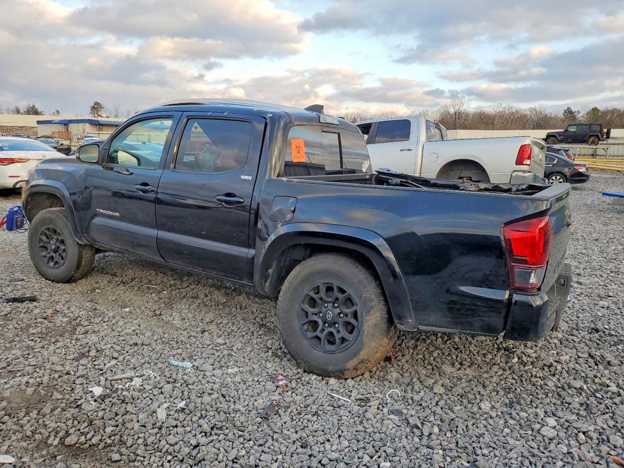 2022 Toyota Tacoma Double Cab - Фото 2