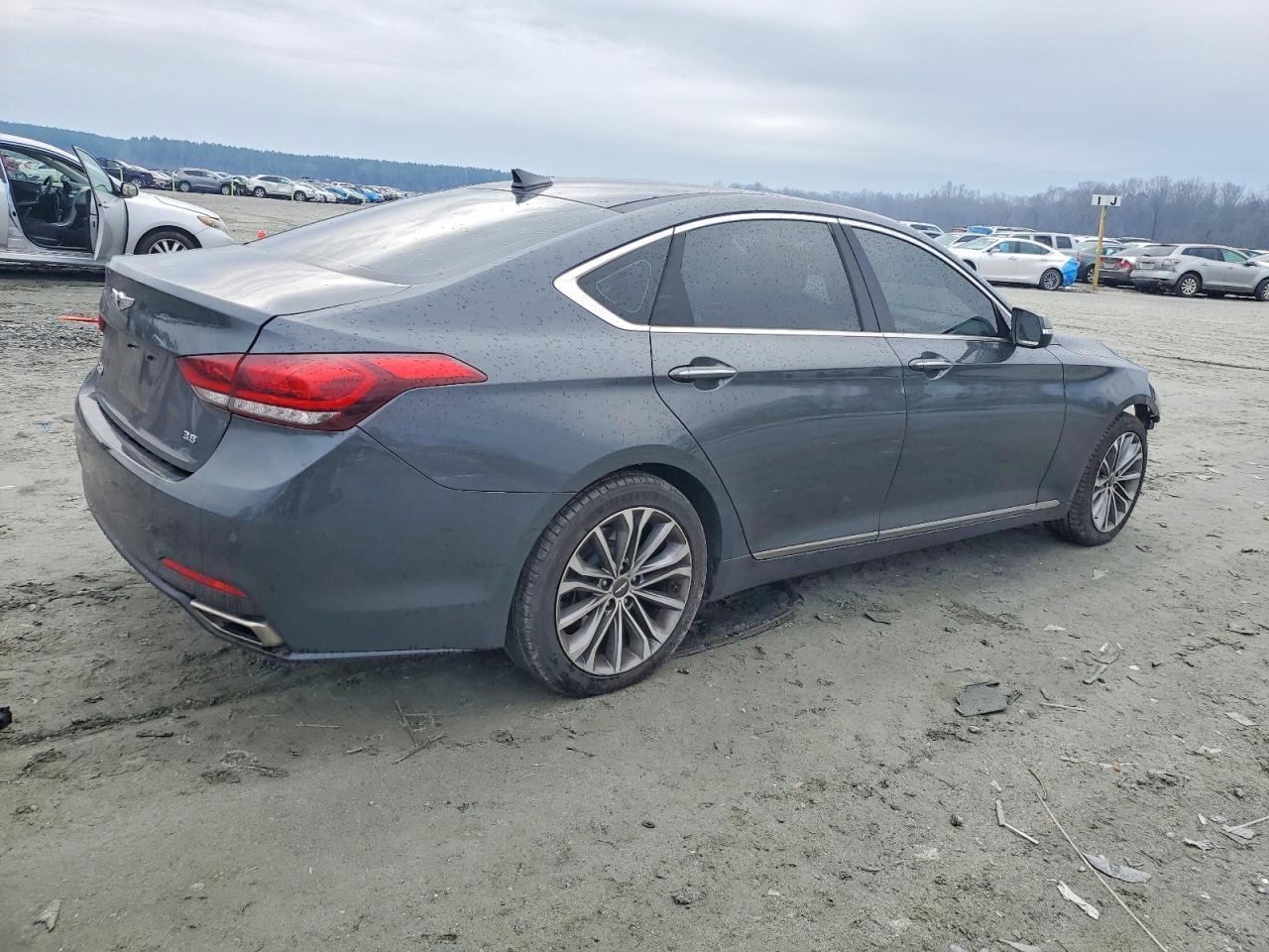 2017 Genesis G80 Base - Image 3