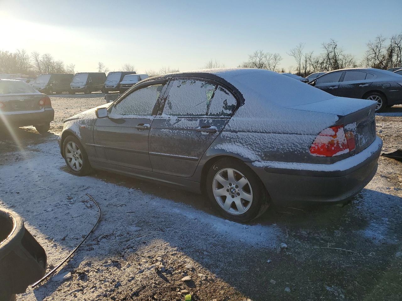2002 BMW 325 I - Фото 2