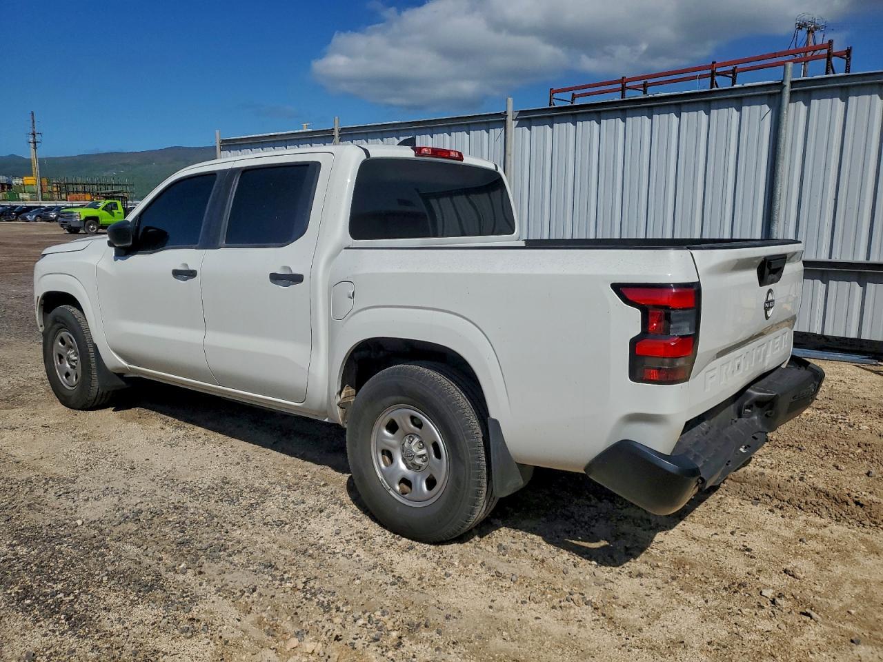 2023 Nissan Frontier S - Фото 2