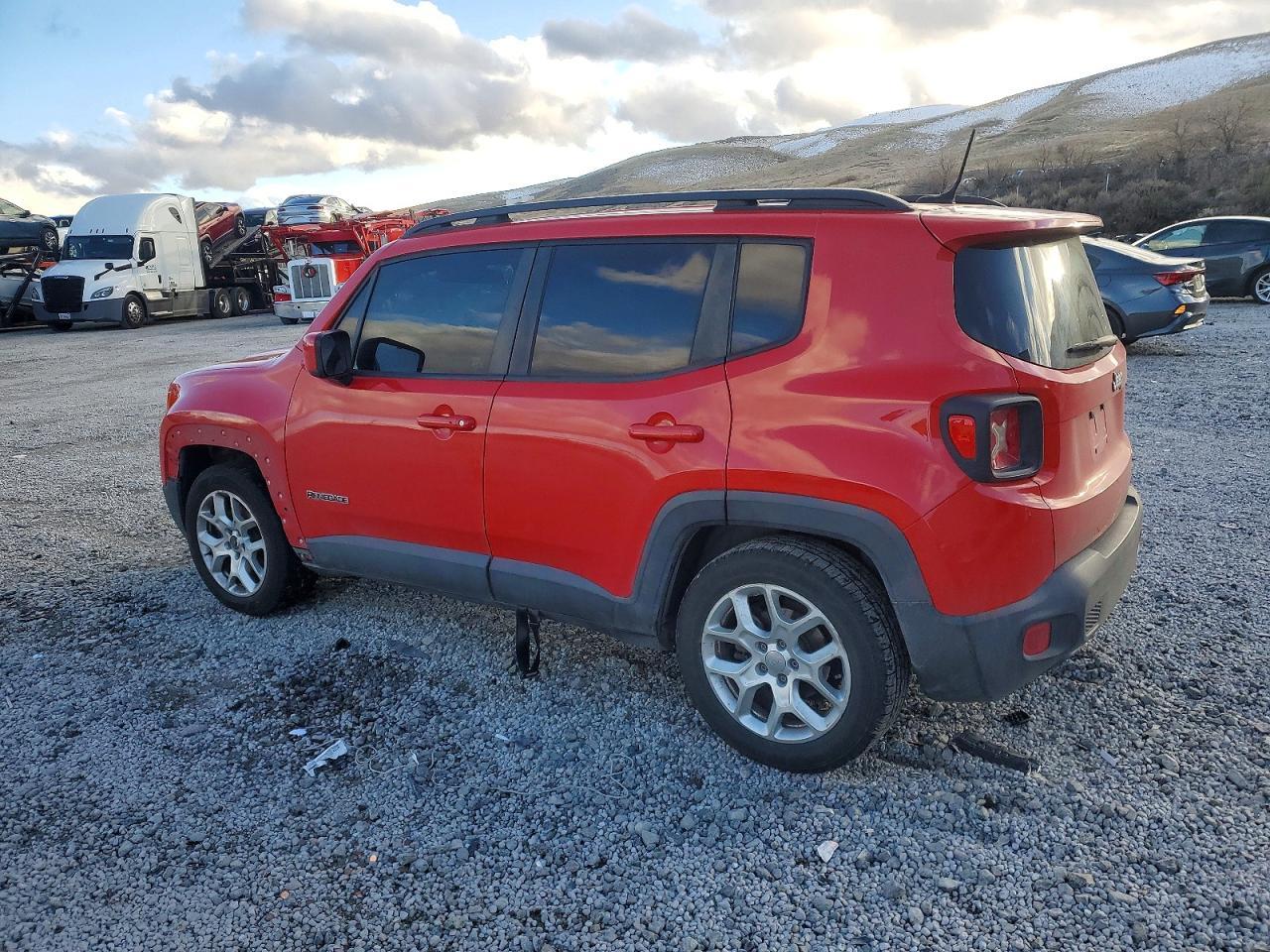 2015 Jeep Renegade Latitude - Фото 2