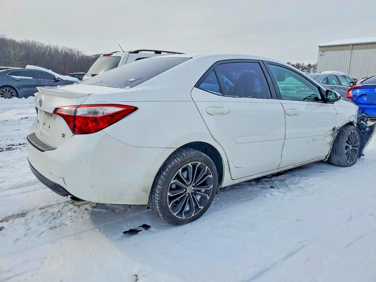 2014 Toyota Corolla L - Фото 3
