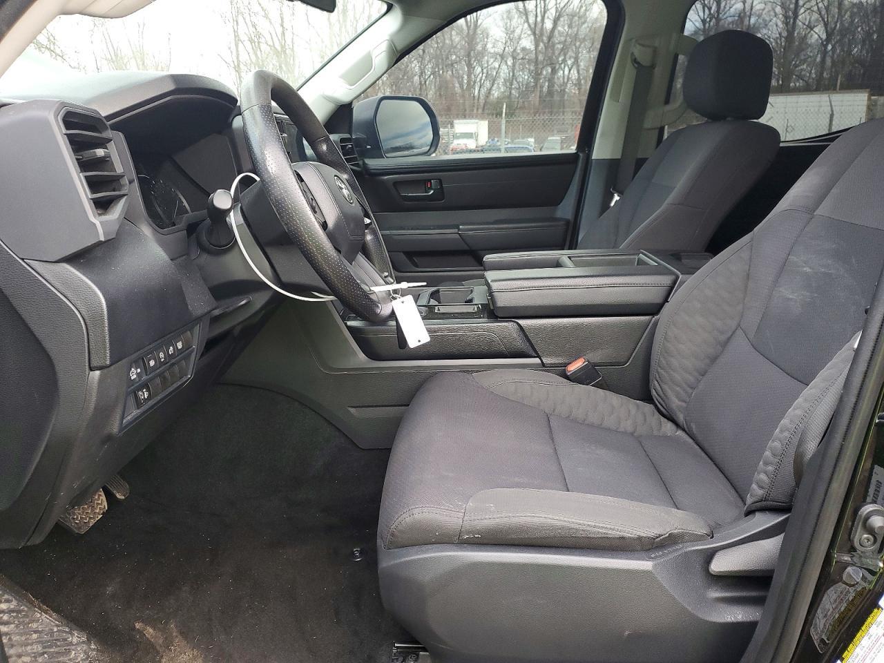 2022 Toyota Tundra Crewmax Sr - Image 7