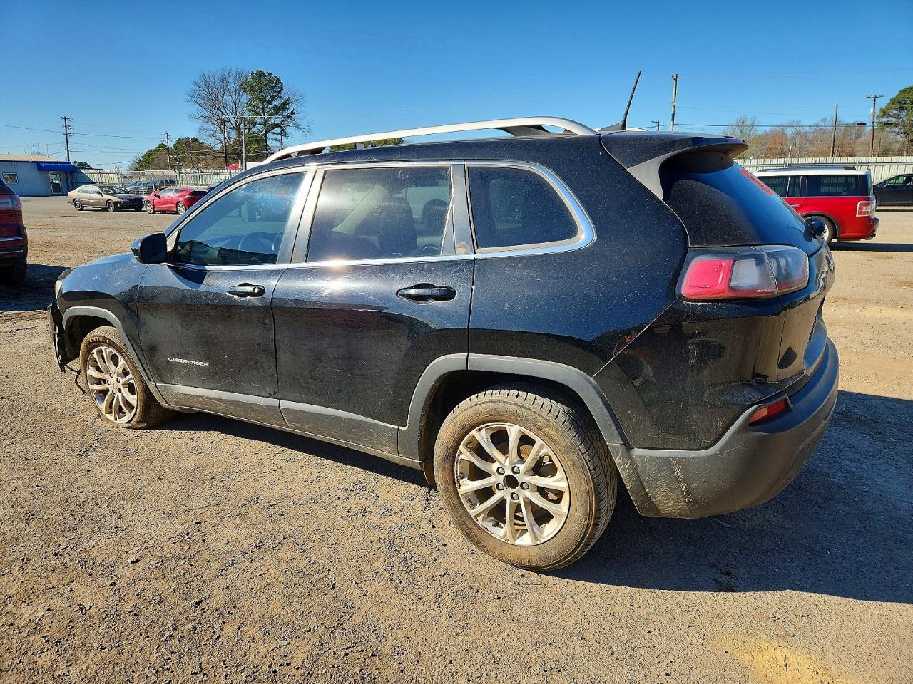 2019 Jeep Cherokee Latitude - Фото 2