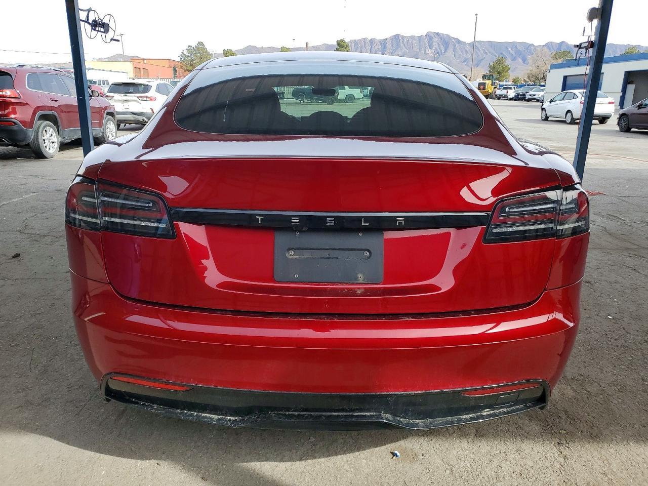 2023 Tesla Model S - Image 6