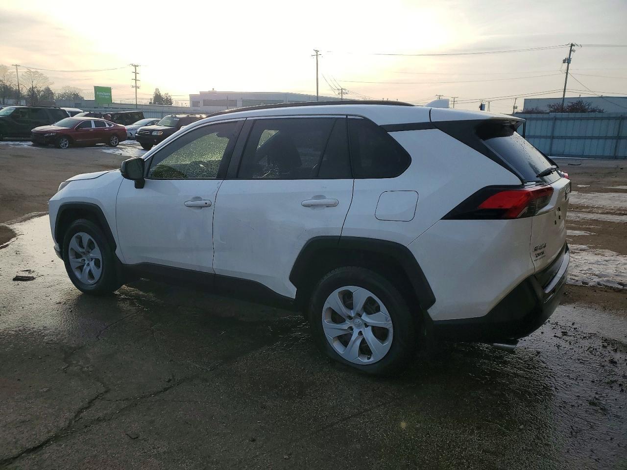 2019 Toyota Rav4 Le - Фото 2