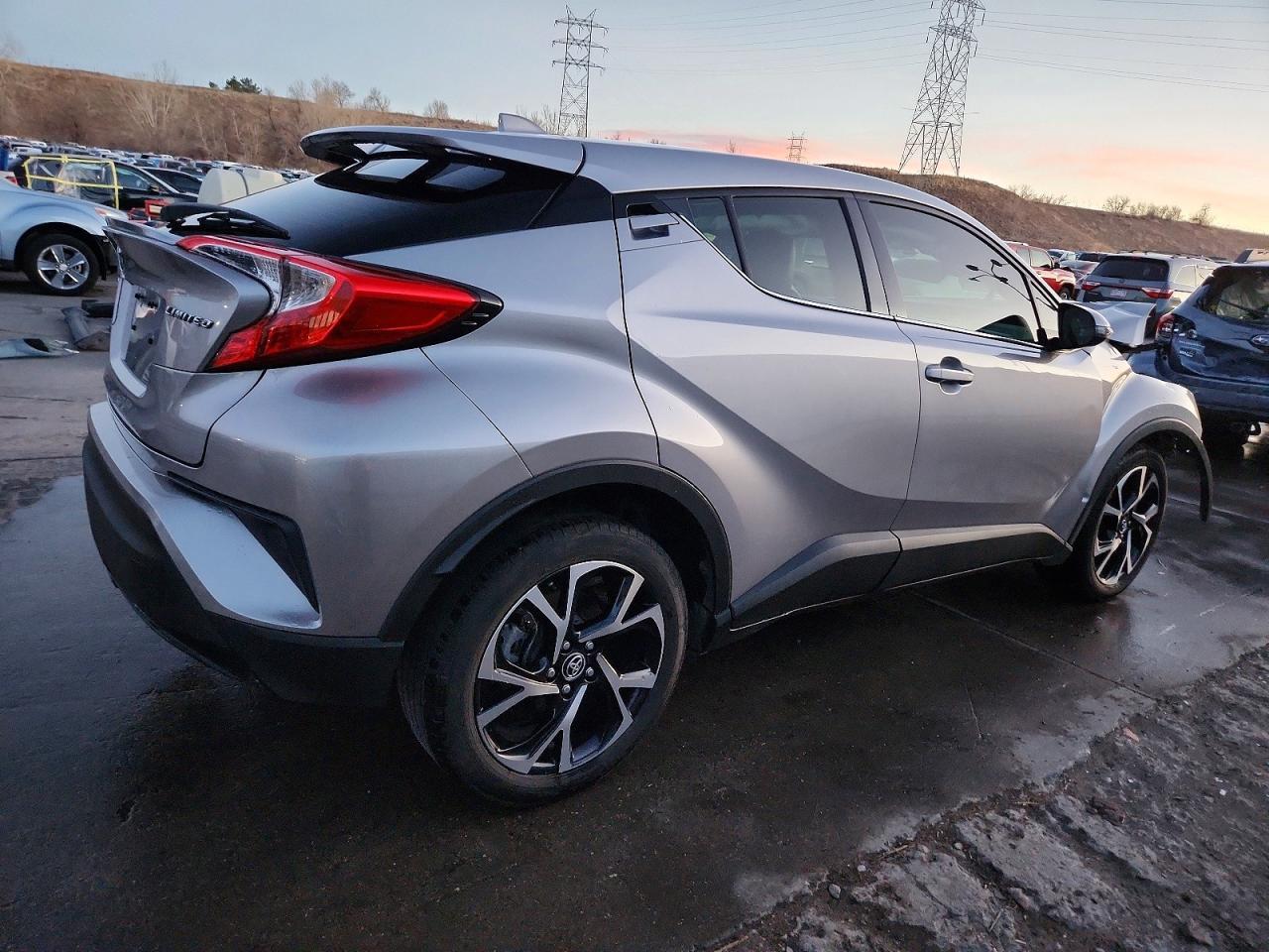 2019 Toyota C-Hr Limited - Фото 3