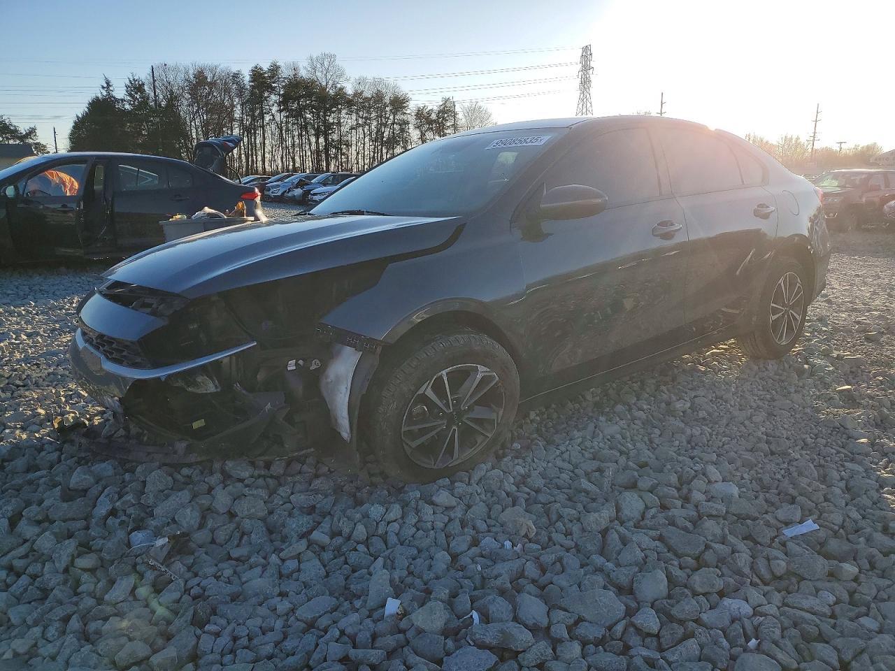 2023 Kia Forte Lx