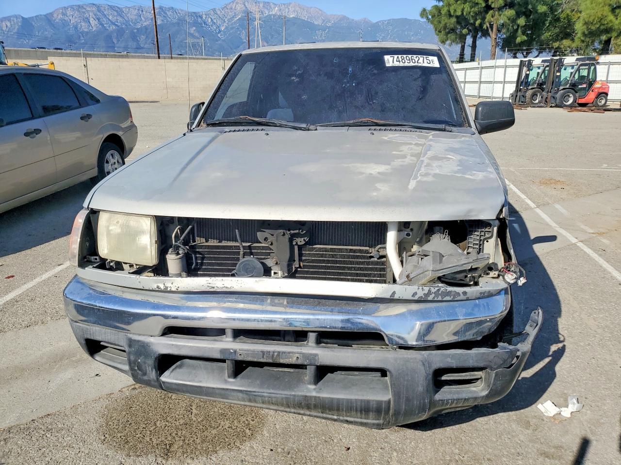 1999 Nissan Frontier King Cab Xe - Фото 5