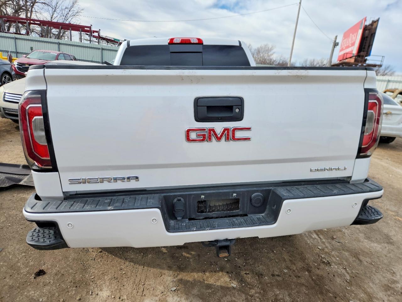 2017 GMC Sierra K1500 Denali - Image 6