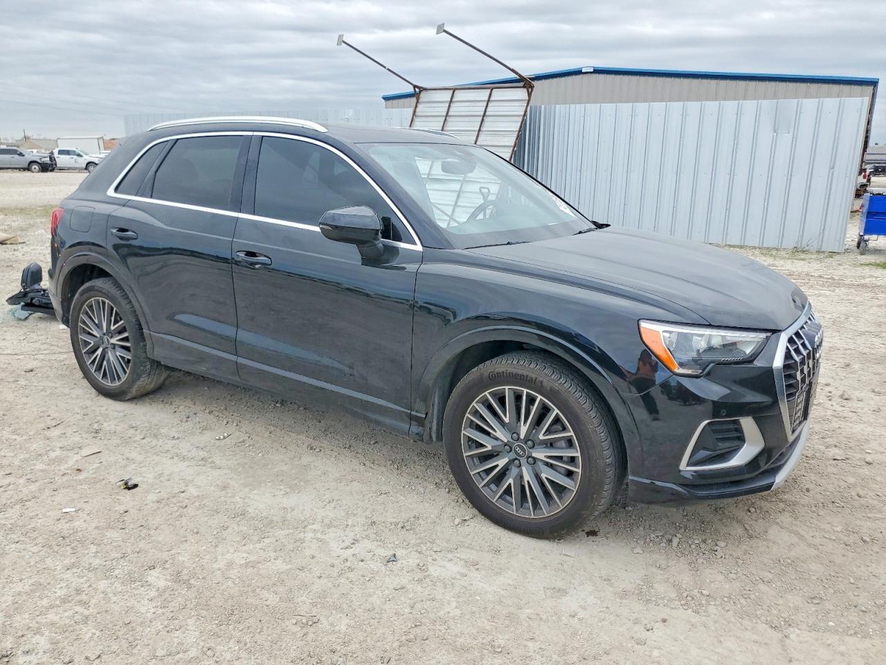 2021 Audi Q3 Premium 40 - Image 4