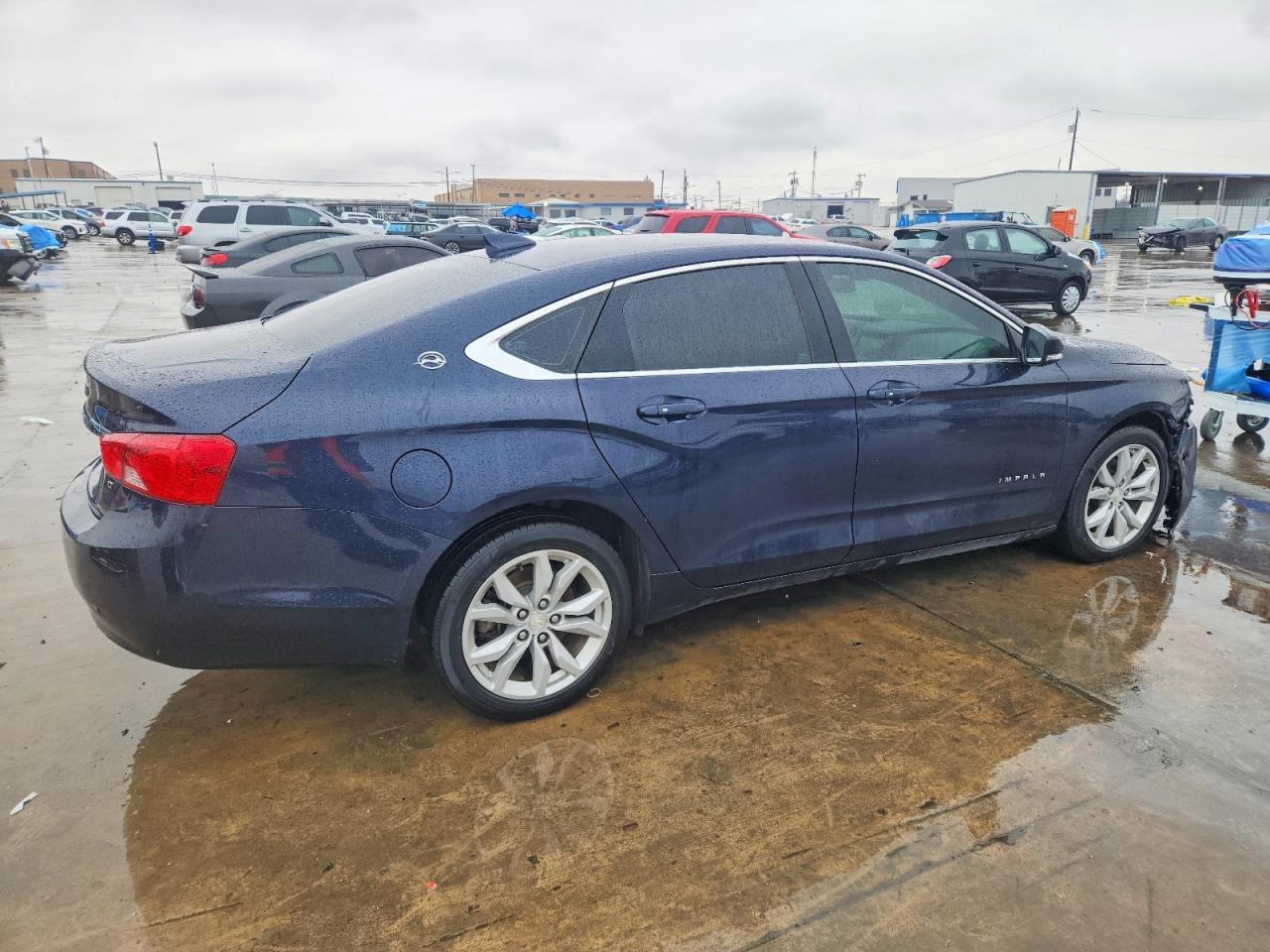2019 Chevrolet Impala Lt - Image 3