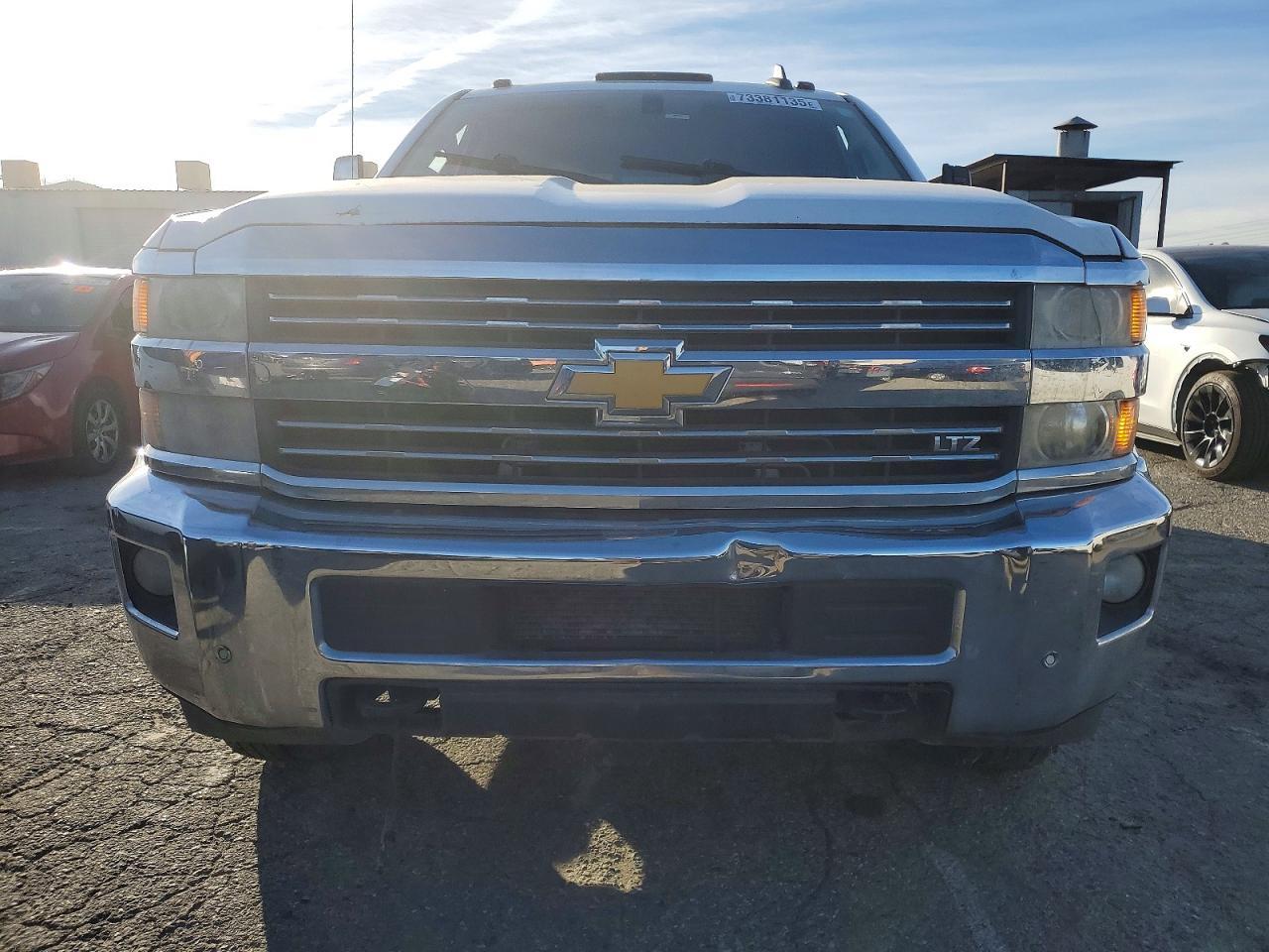 2015 Chevrolet Silverado K3500 Ltz - Image 5
