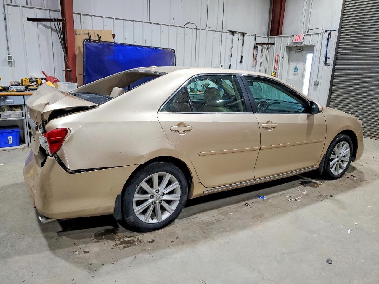 2012 Toyota Camry Se - Фото 3
