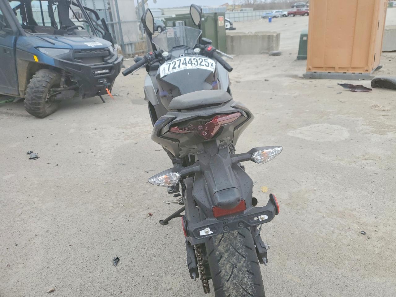 2025 Kawasaki Ex500 - Image 4