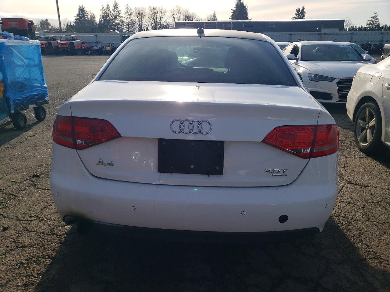 2011 Audi A4 Premium Plus - Фото 6