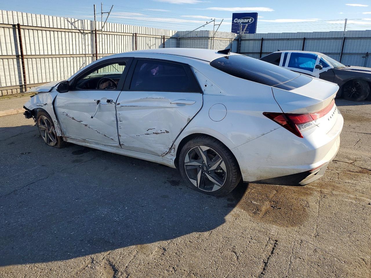 2023 Hyundai Elantra Sel - Image 2