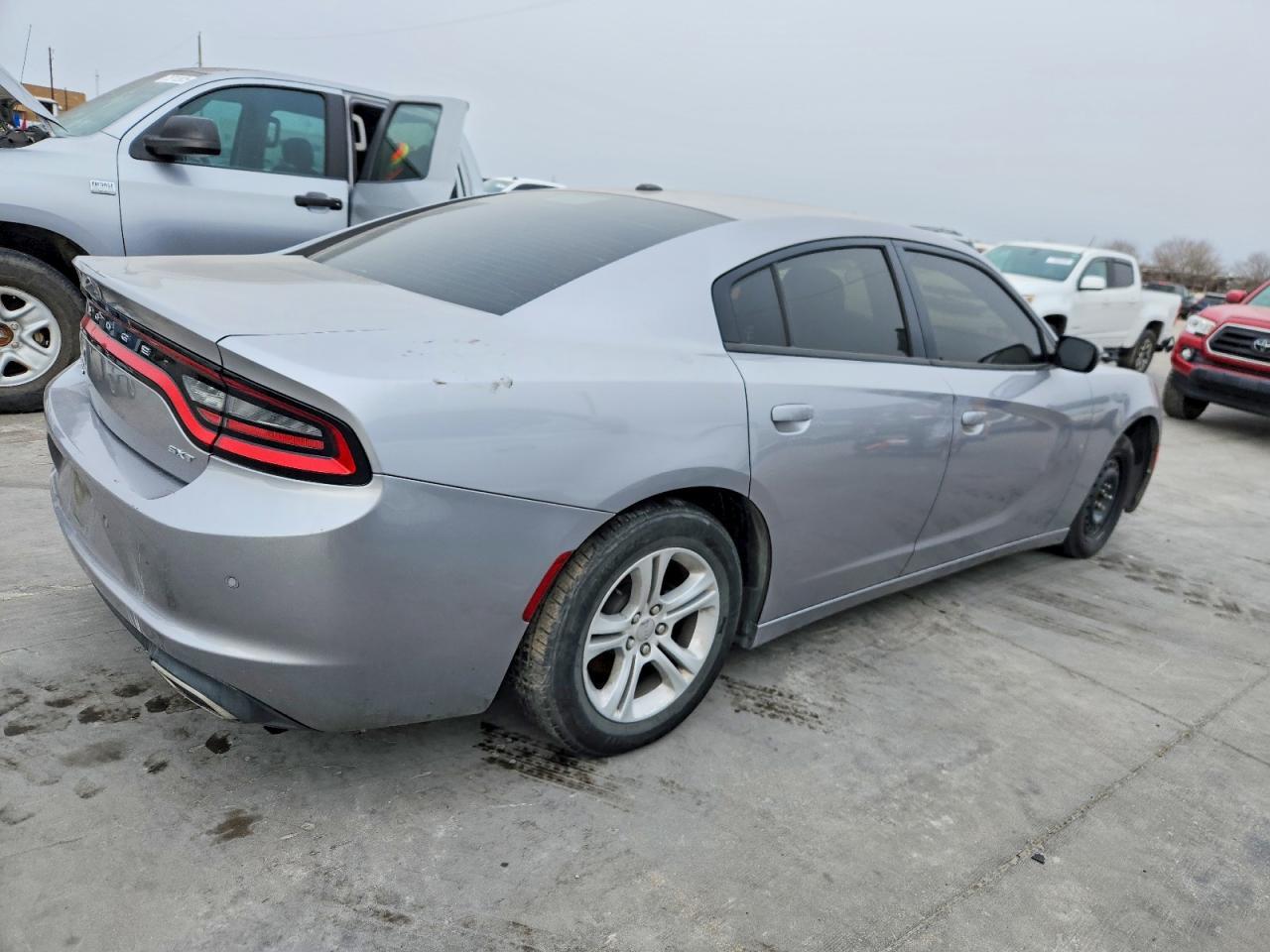 2018 Dodge Charger Sxt - Image 3