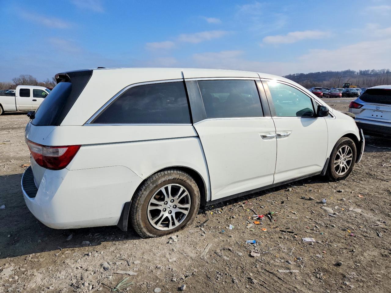 2011 Honda Odyssey Exl - Image 3