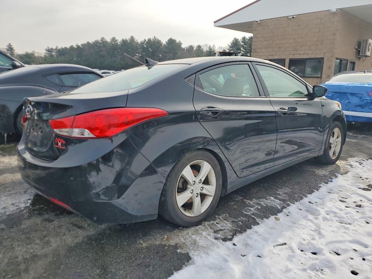 2013 Hyundai Elantra Gls - Image 3