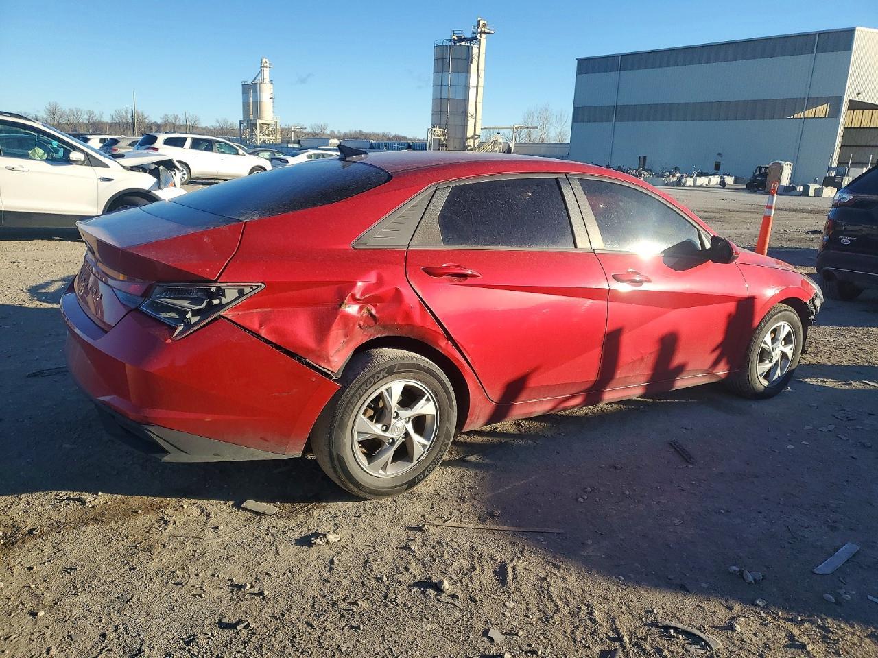2021 Hyundai Elantra Se - Фото 3