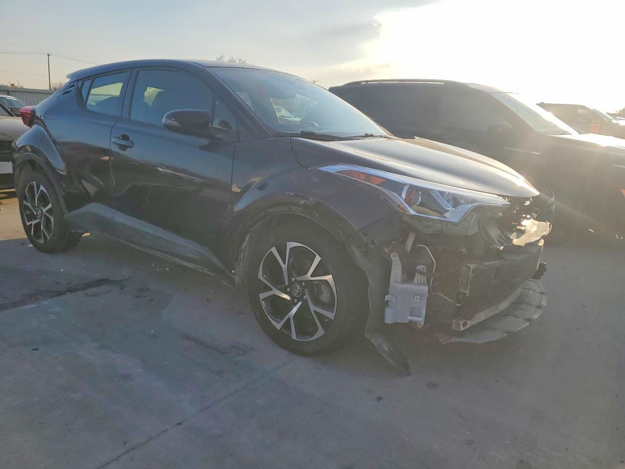 2018 Toyota C-Hr Xle - Фото 4
