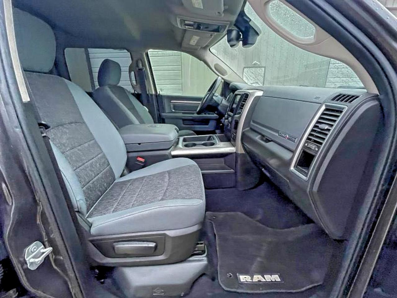 2019 Ram 1500 Classic Slt - Image 5