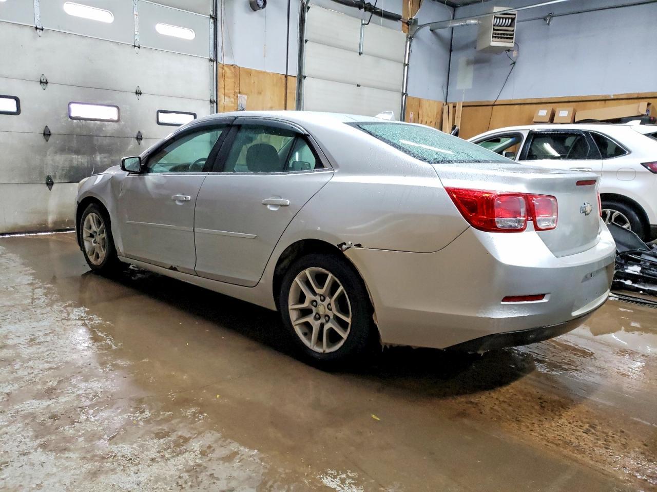 2014 Chevrolet Malibu 1Lt - Фото 2