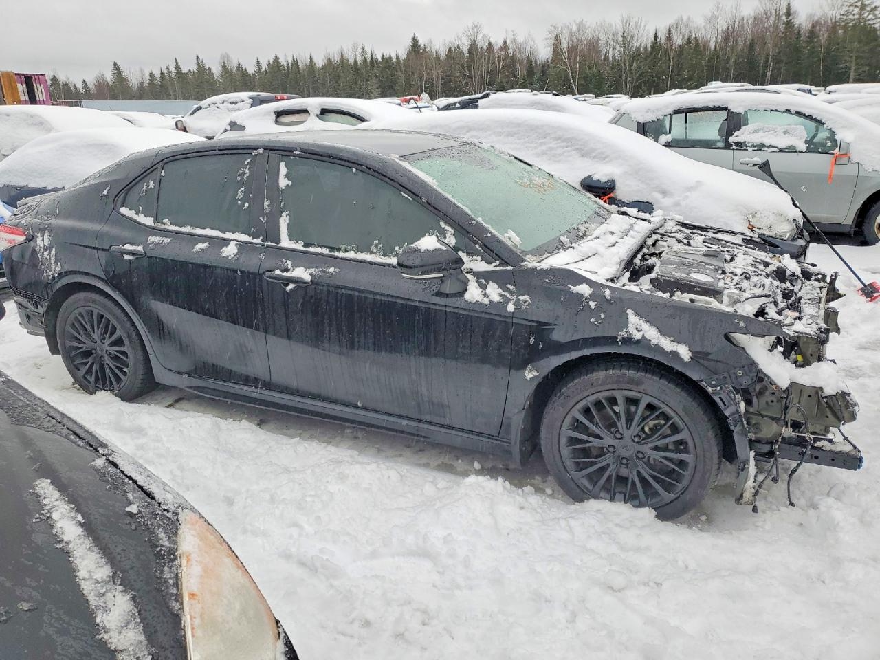 2020 Toyota Camry Se - Фото 4