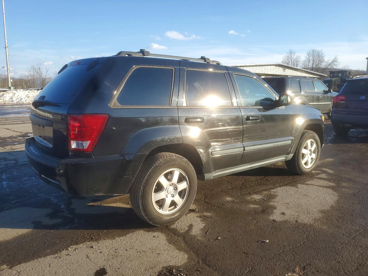 2008 Jeep Grand Cherokee Laredo - Image 3