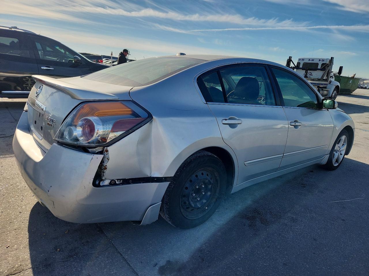 2008 Nissan Altima 3.5Se - Фото 3