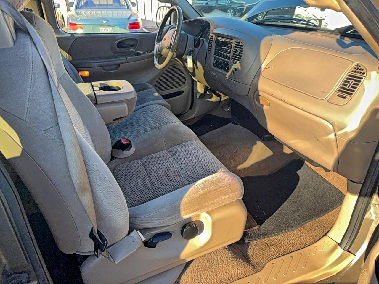 2001 Ford F150 - Фото 5