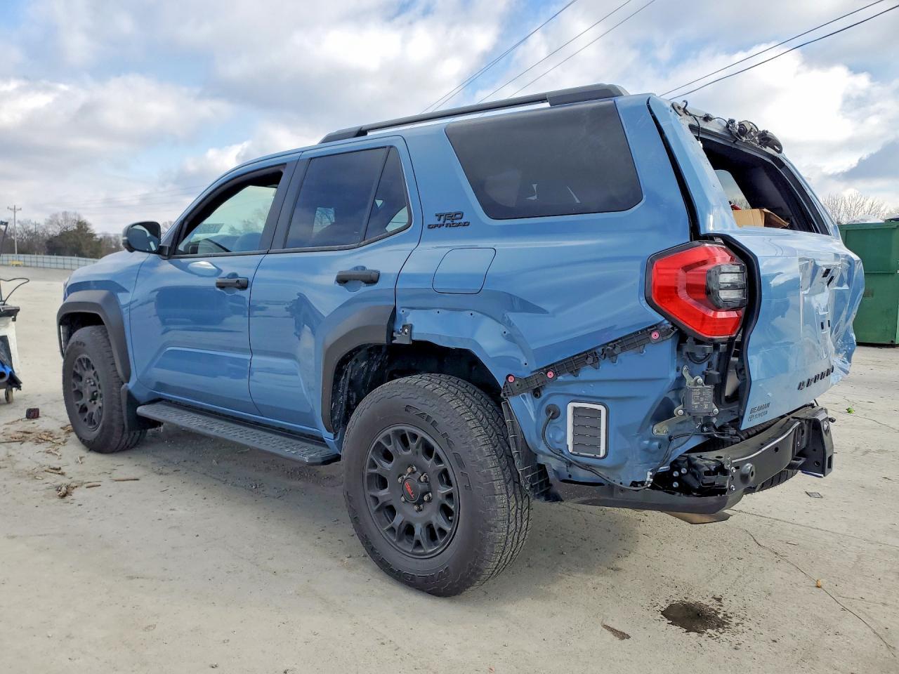 2025 Toyota 4Runner Sr5 - Фото 2