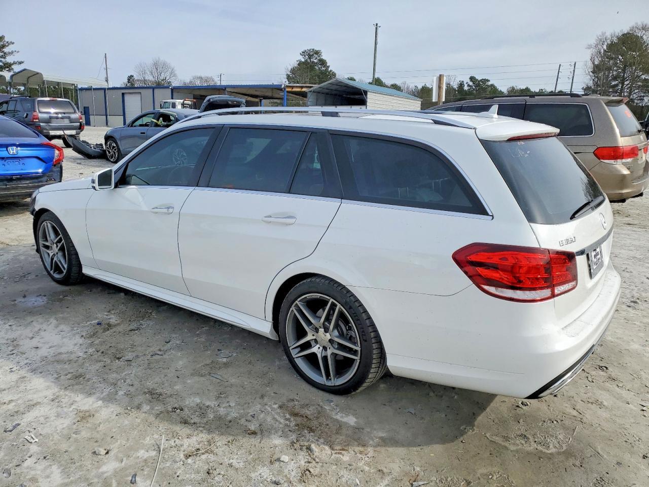 2014 Mercedes-Benz E 350 4Matic Wagon - Image 2