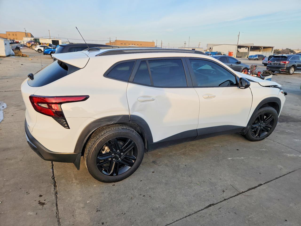 2025 Chevrolet Trax Activ - Фото 3