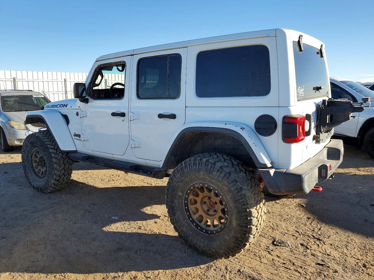 2019 Jeep Wrangler Unlimited Rubicon - Image 2