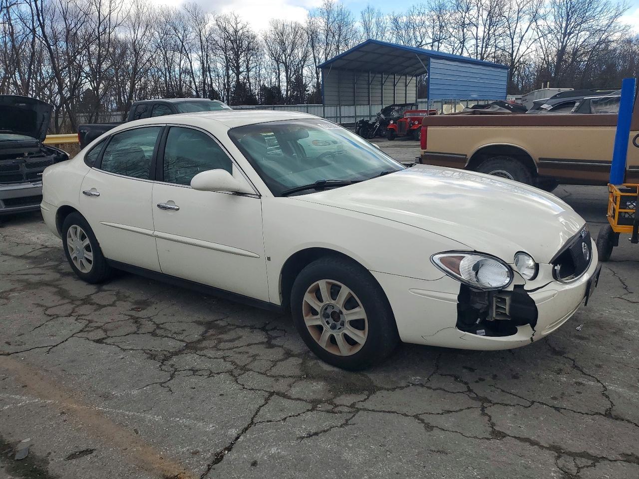 2007 Buick Lacrosse Cx - Image 4