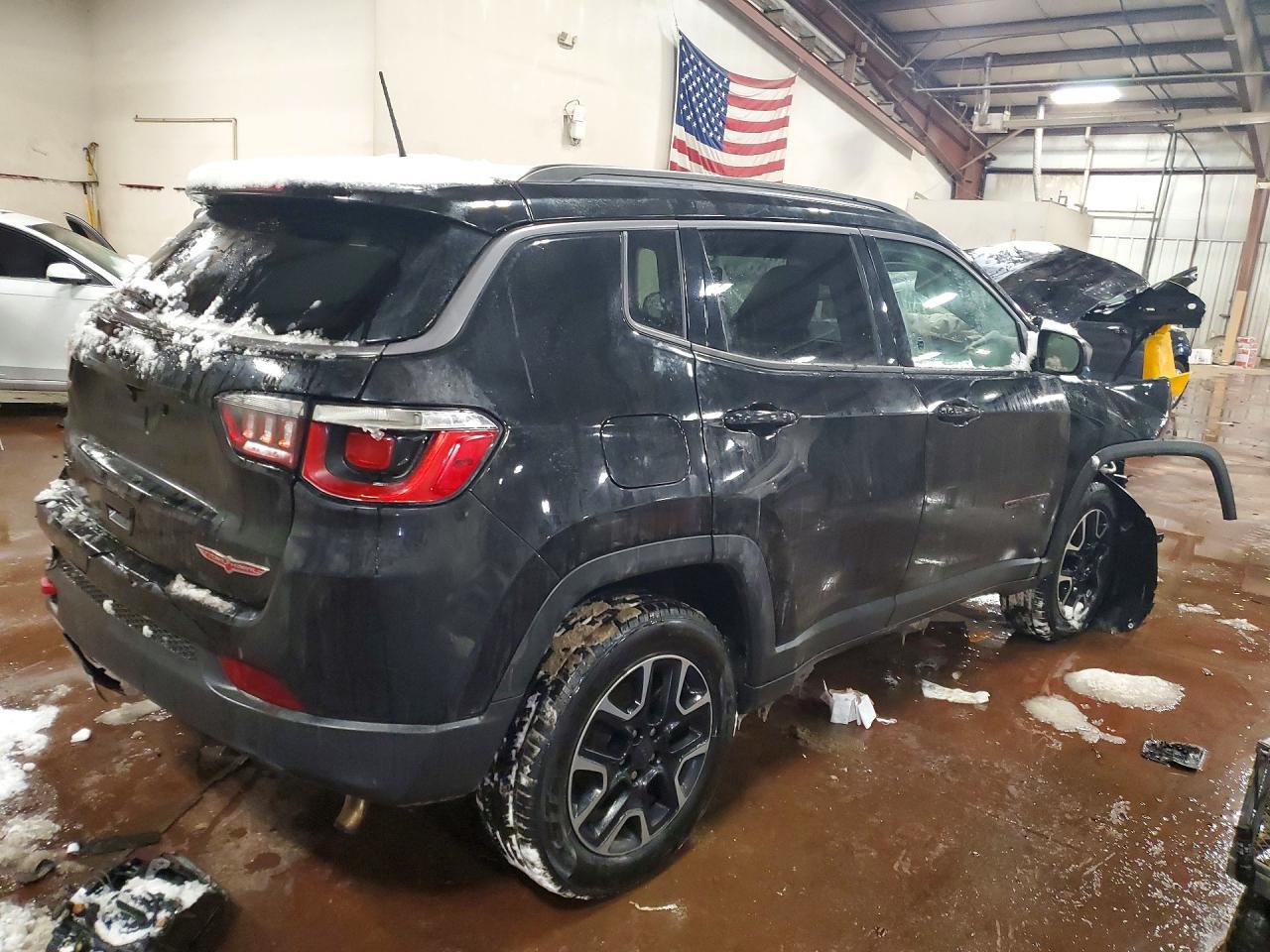 2018 Jeep Compass Trailhawk - Фото 3