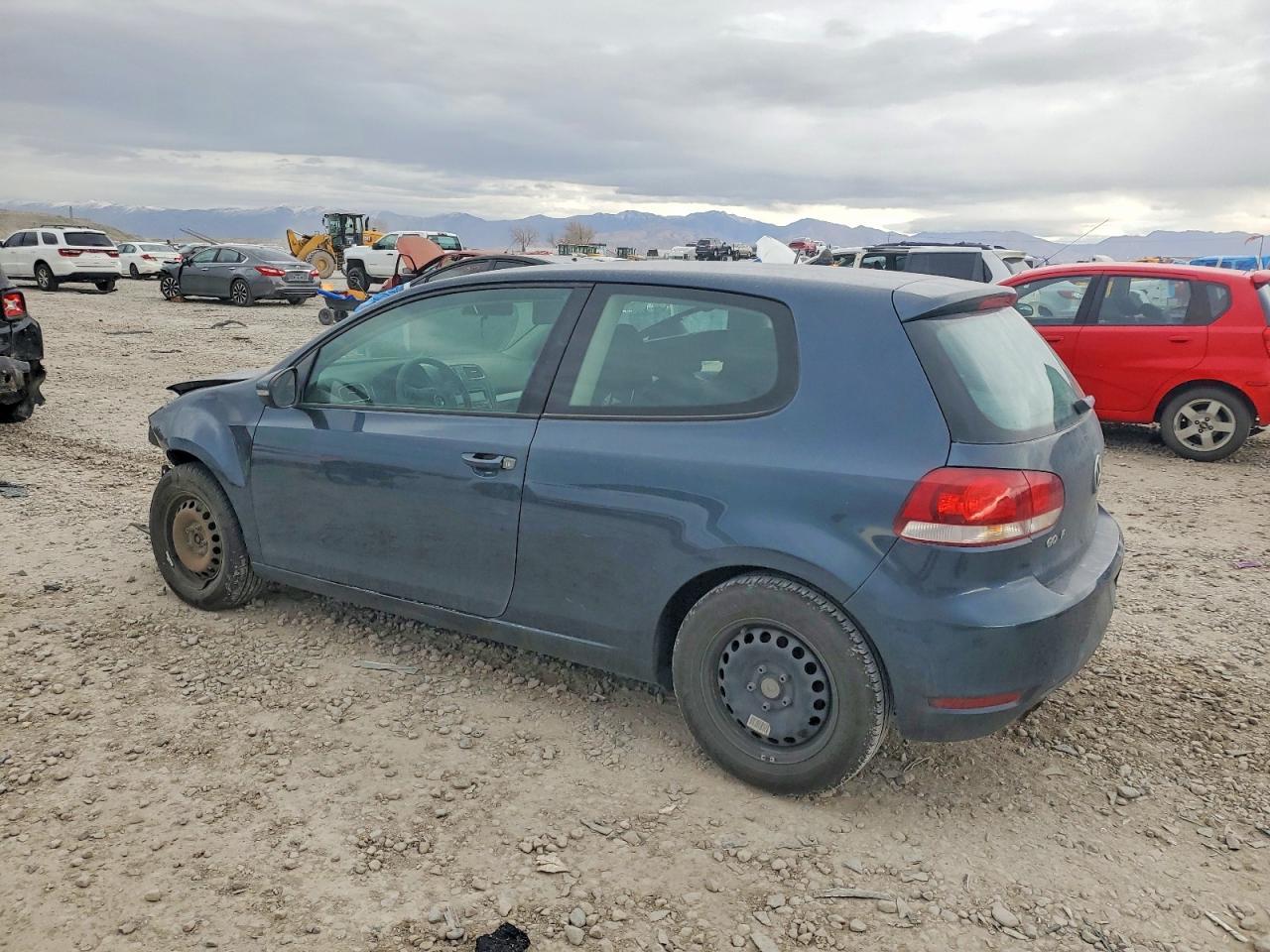 2011 Volkswagen Golf - Фото 2