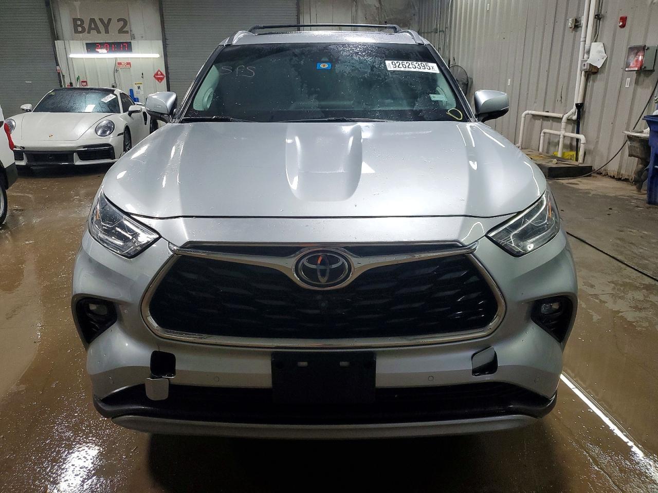 2020 Toyota Highlander Platinum - Фото 5